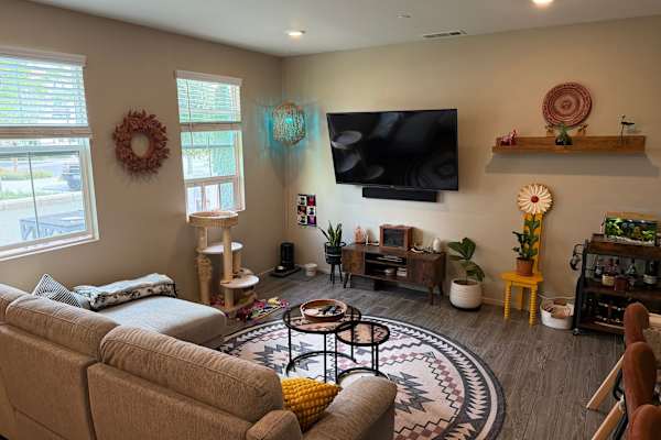 House sit in Murrieta, CA, US