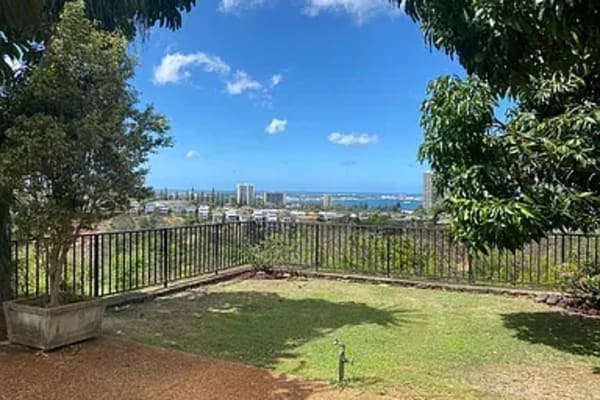 House sit in ‘Aiea, HI, US