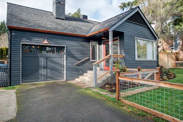 House sit in Bainbridge Island, WA, US
