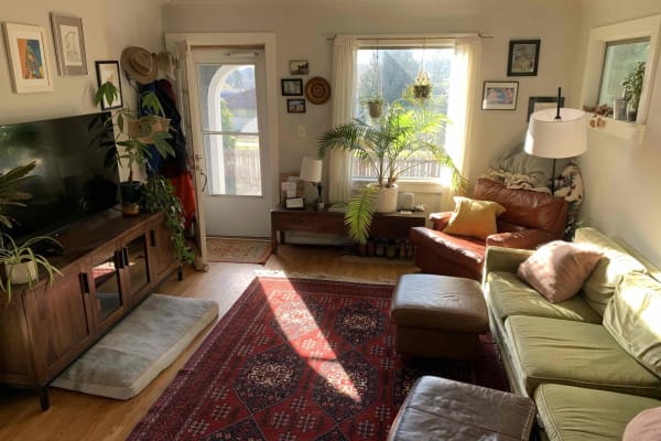 House sit in West Seattle, WA, US