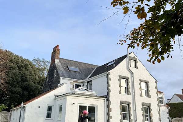 House sit in Saint Peter Port, Guernsey