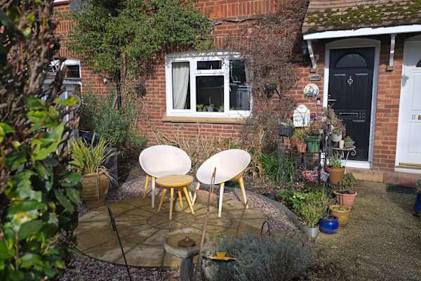 House sit in Edenbridge, United Kingdom