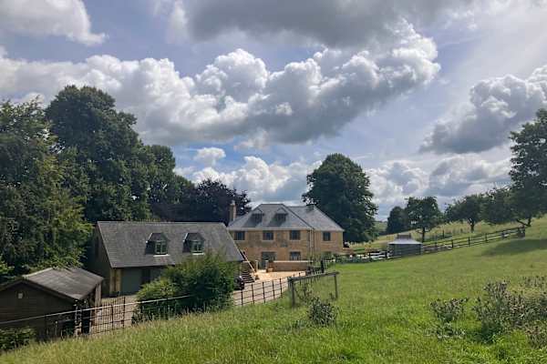 House sit in Sherborne, United Kingdom