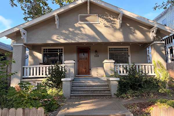 House sit in Sacramento, CA, US