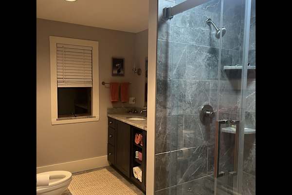 House sit in Kittery, ME, US