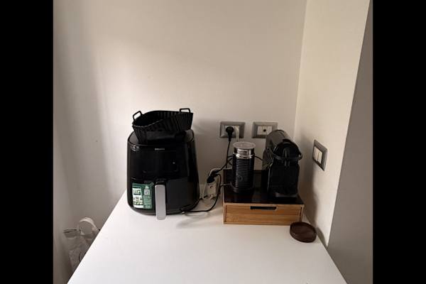 House sit in Milan, Italy