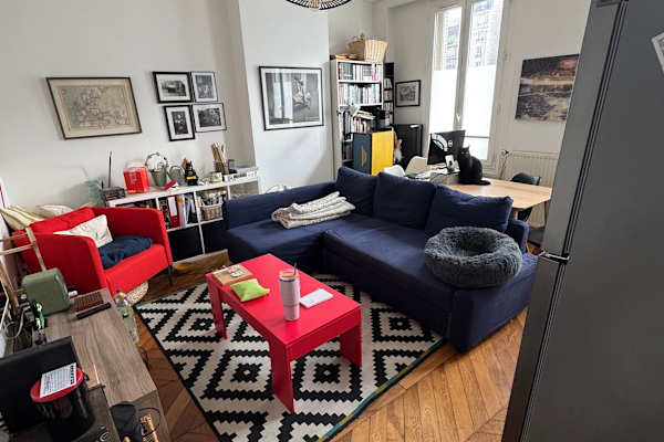House sit in Paris, France