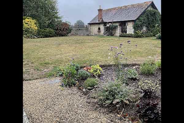 House sit in Marnhull, United Kingdom