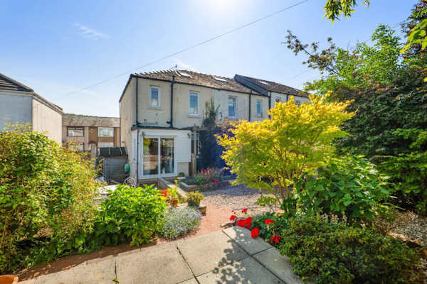 House sit in Glasgow, United Kingdom