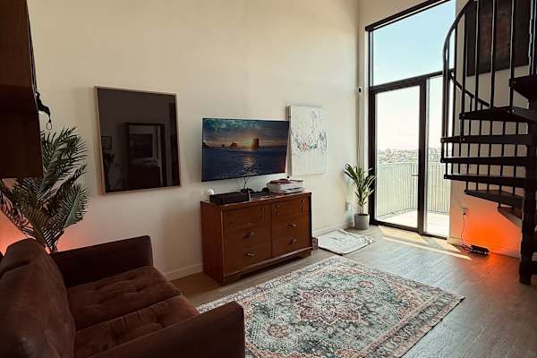 House sit in San Diego, CA, US