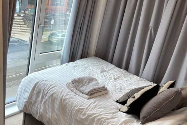 House sit in North Finchley, United Kingdom