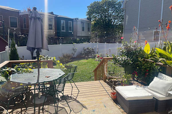 House sit in Philadelphia, PA, US