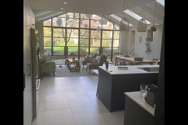 House sit in Kingston upon Thames, United Kingdom