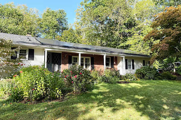 House sit in Guilford, CT, US