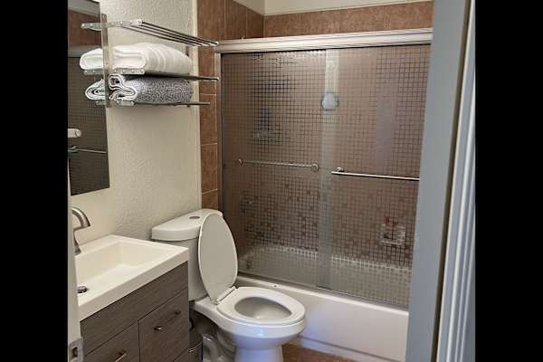 House sit in Monterey, CA, US