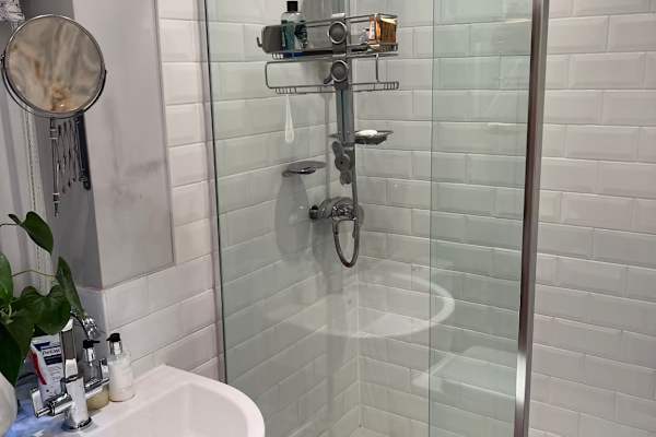 House sit in Sheffield, United Kingdom