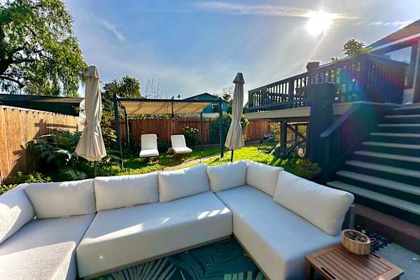 House sit in Oakland, CA, US