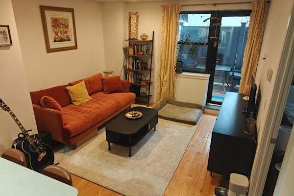 House sit in New York City, NY, US