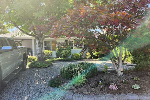 House sit in Parksville, BC, Canada