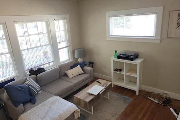 House sit in Sacramento, CA, US