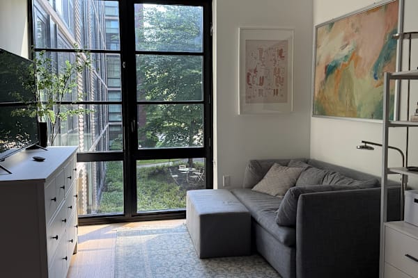 House sit in Brooklyn, NY, US