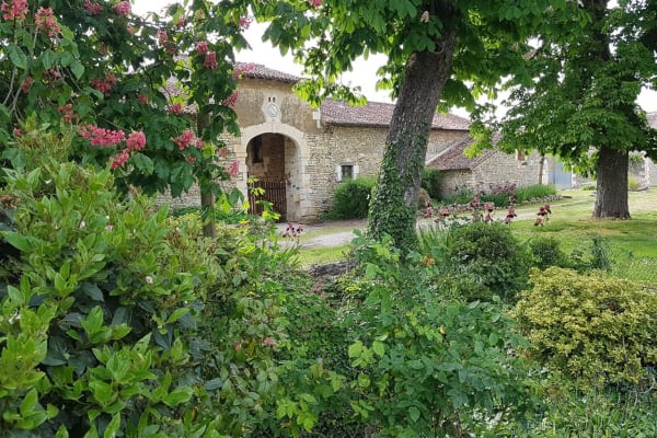 House sit in Richelieu, France