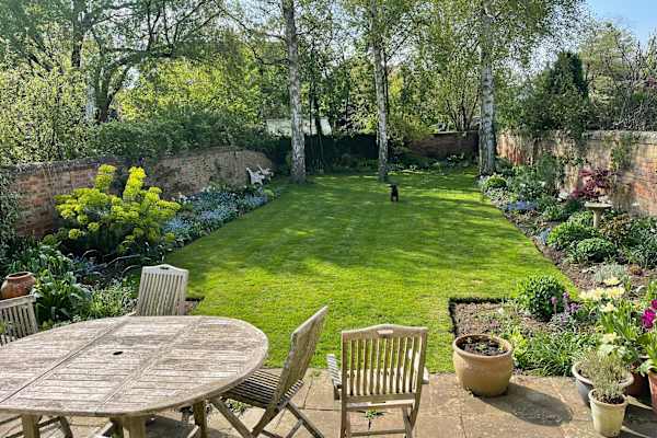 House sit in Oxford, United Kingdom