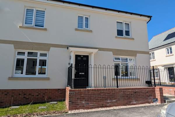 House sit in Tavistock, United Kingdom