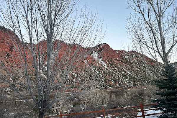 House sit in Glenwood Springs, CO, US