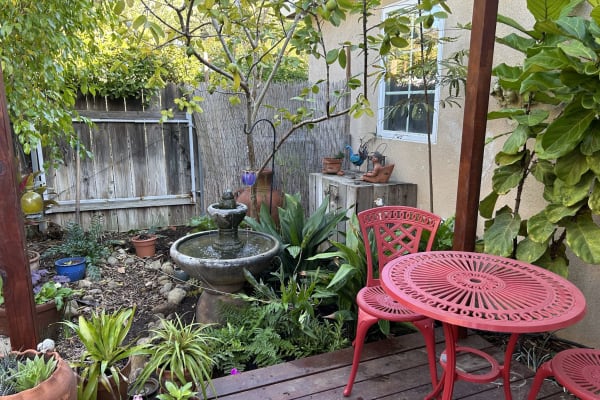 House sit in Santa Paula, CA, US