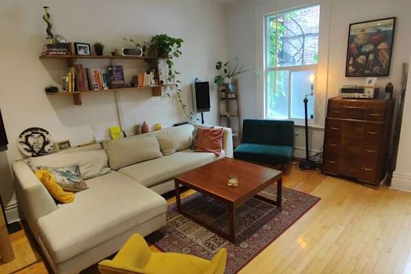 House sit in Montréal, QC, Canada