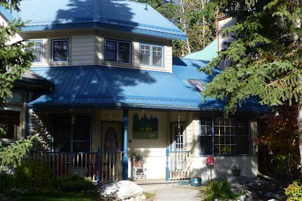 House sit in Canmore, AB, Canada