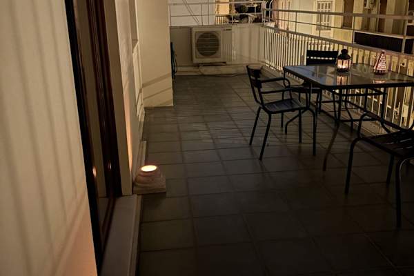 House sit in Athens, Greece