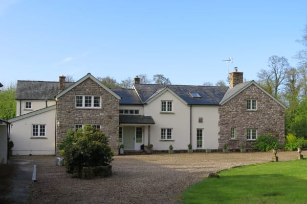 House sit in Raglan, United Kingdom