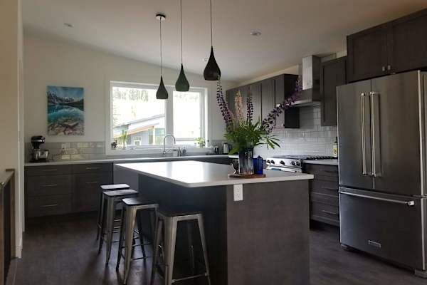 House sit in Fernie, BC, Canada