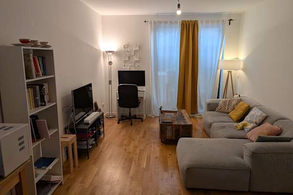 House sit in Berlin, Germany