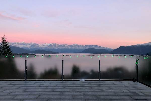 House sit in Gibsons, BC, Canada