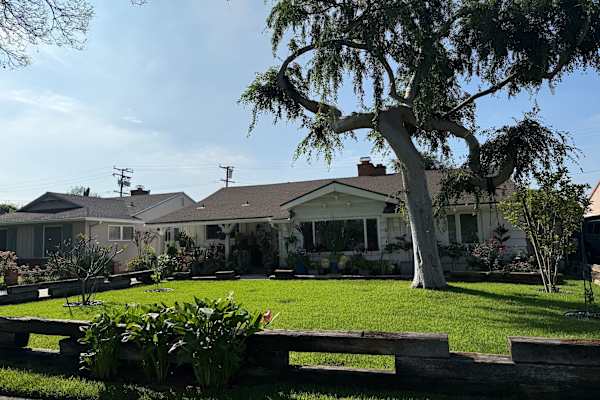 House sit in Santa Ana, CA, US