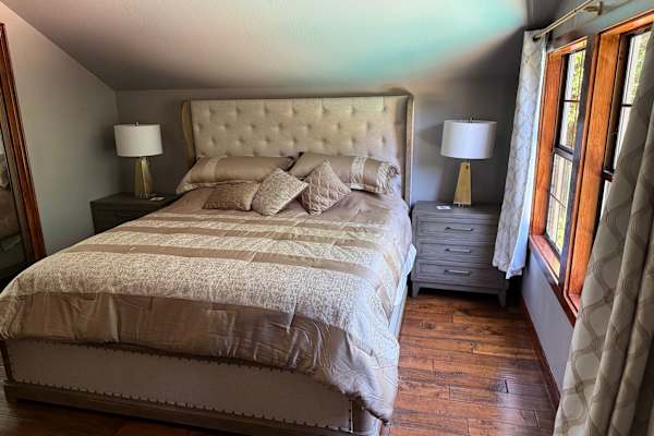 House sit in Santa Rosa, CA, US