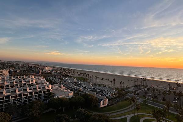 House sit in Santa Monica, CA, US