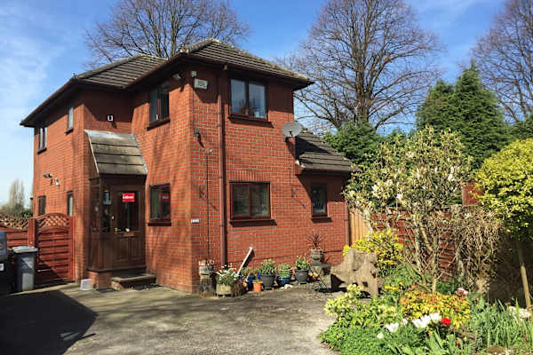 House sit in Manchester, United Kingdom