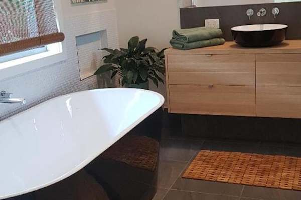 House sit in Noosa Heads, QLD, Australia