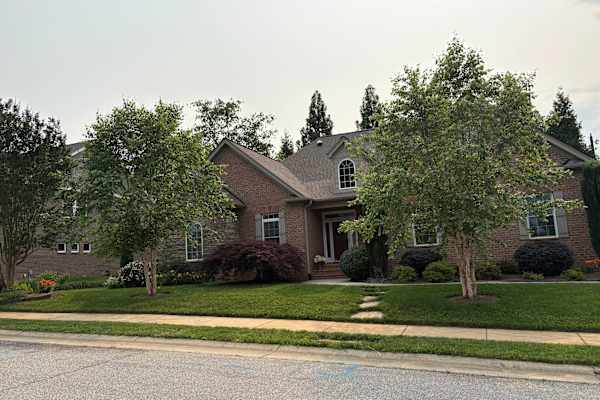 House sit in Winston-Salem, NC, US