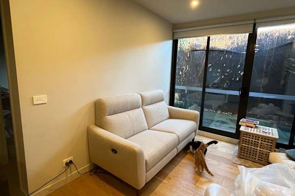 House sit in Melbourne, VIC, Australia