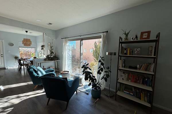 House sit in Santa Fe, NM, US