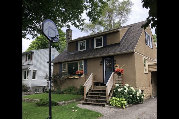 House sit in Ottawa, ON, Canada