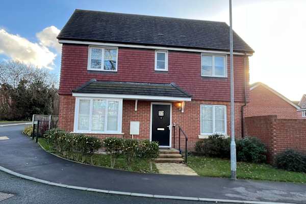 House sit in Liphook, United Kingdom