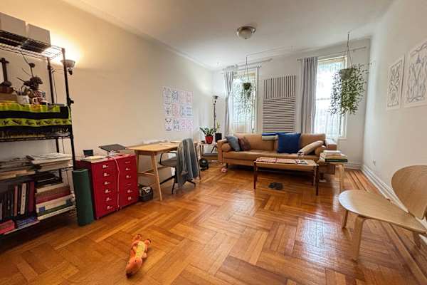 House sit in Brooklyn, NY, US
