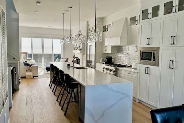 House sit in Calgary, AB, Canada