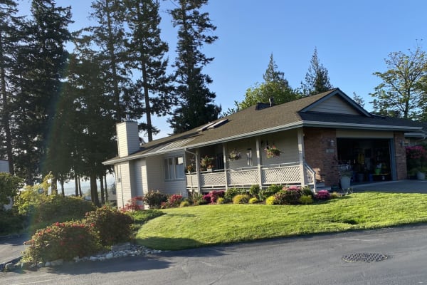 House sit in Anacortes, WA, US